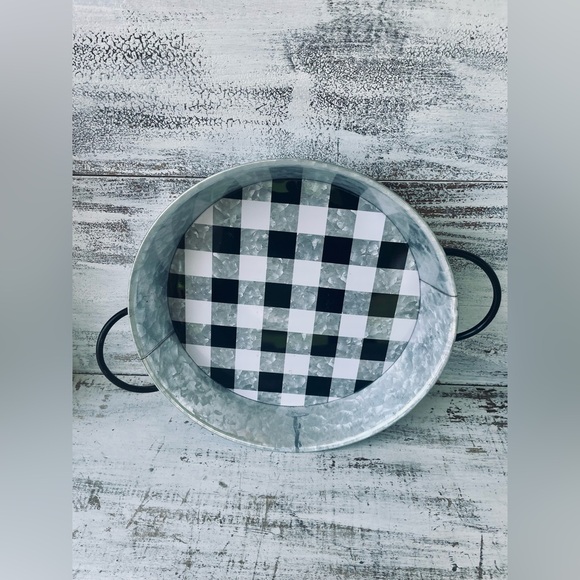 Black & White Buffalo Check Round Trays Set of 2 - Picture 7 of 13